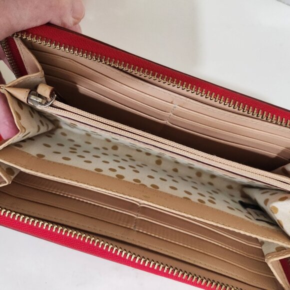 Kate Spade New York Red Leather Zip Around Wallet With Gold Logo Plate - Picture 5 of 5